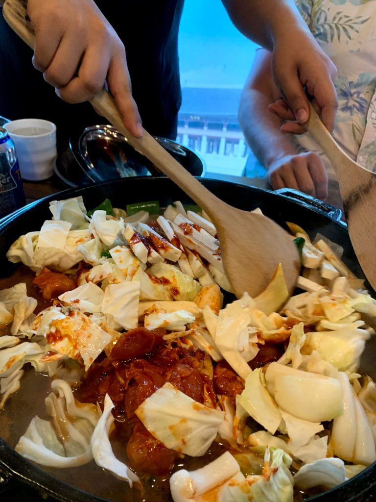 Photo of 황제닭갈비,황제 삼계탕 Hwang Je Dakgalbi & Samgyetang 皇帝铁板鸡，人参鸡 - Kota Kinabalu, Sabah, Malaysia