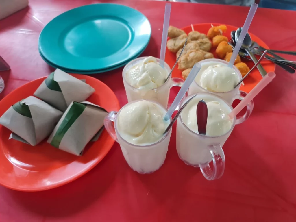 Melaka's Culinary Gems: 10 Must-Visit Restaurants | Reviewbah