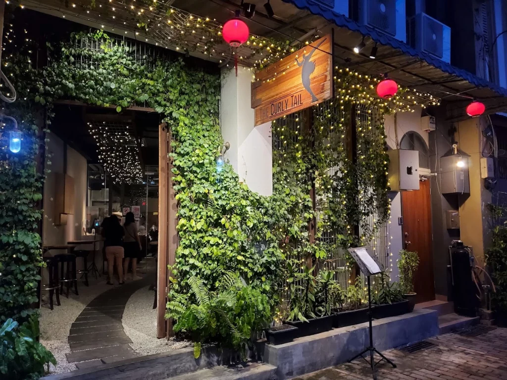 Melaka's Culinary Gems: 10 Must-Visit Restaurants | Reviewbah