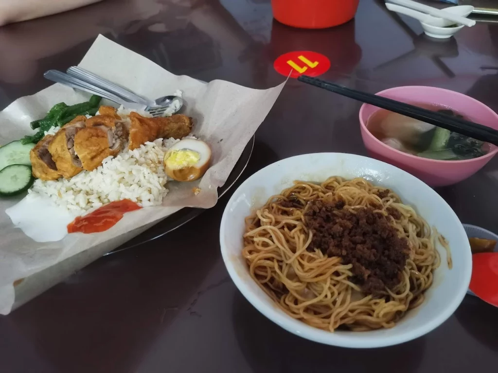 Ipoh: 5 Must-Visit Restaurants for an Unforgettable Food Adventure 4 Ipoh: 5 Must-Visit Restaurants for an Unforgettable Food Adventure | Reviewbah