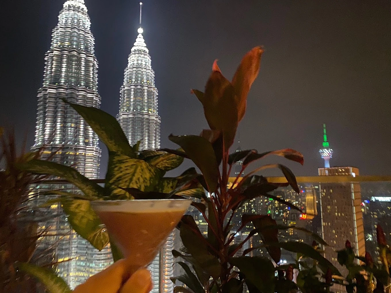 Sky Dining in Kuala Lumpur: 5 Amazing Restaurants and Bars with Stunning Views | Reviewbah