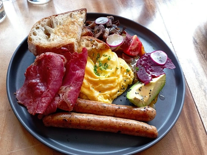  5 Best Cafes to Have a Big Breakfast in KL | Reviewbah