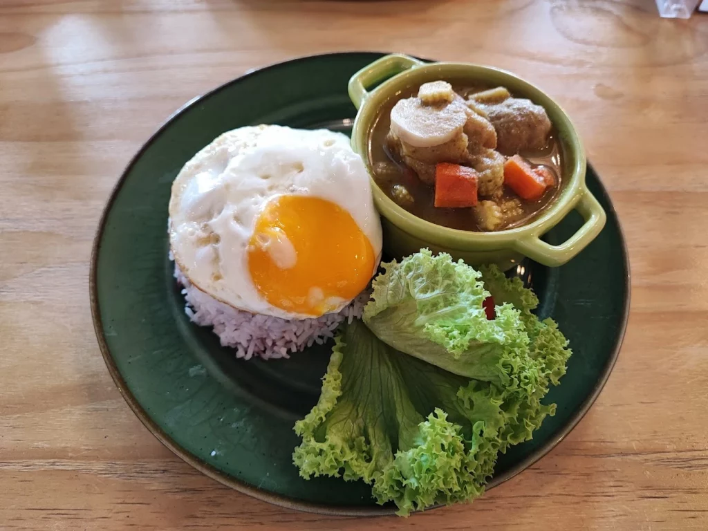 Wake Up and Start Your Day in Ipoh: A Breakfast Guide to Hidden Gems | Reviewbah