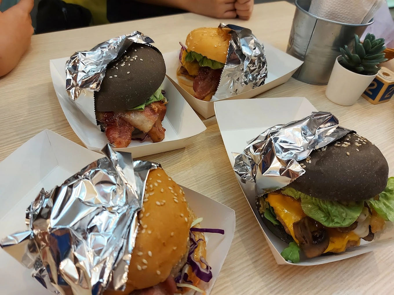 A Burger Lover's Guide to Kuala Lumpur | Reviewbah