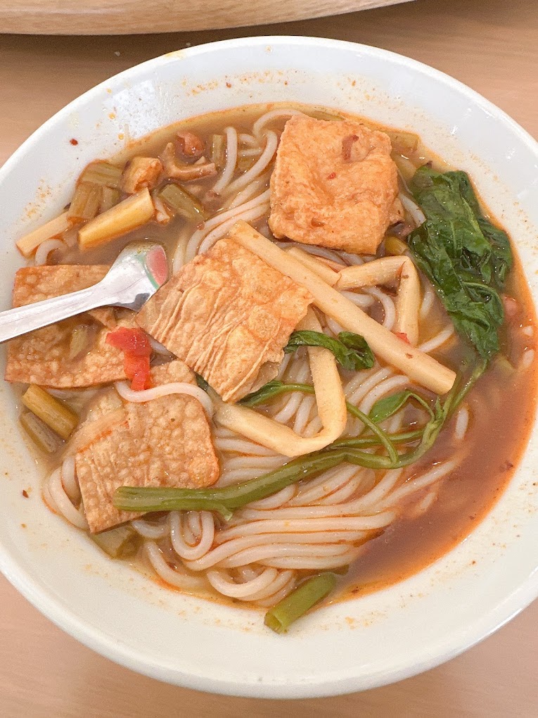 Photo of Yeyeye coconut chicken hot pot - Kota Kinabalu, Sabah, Malaysia