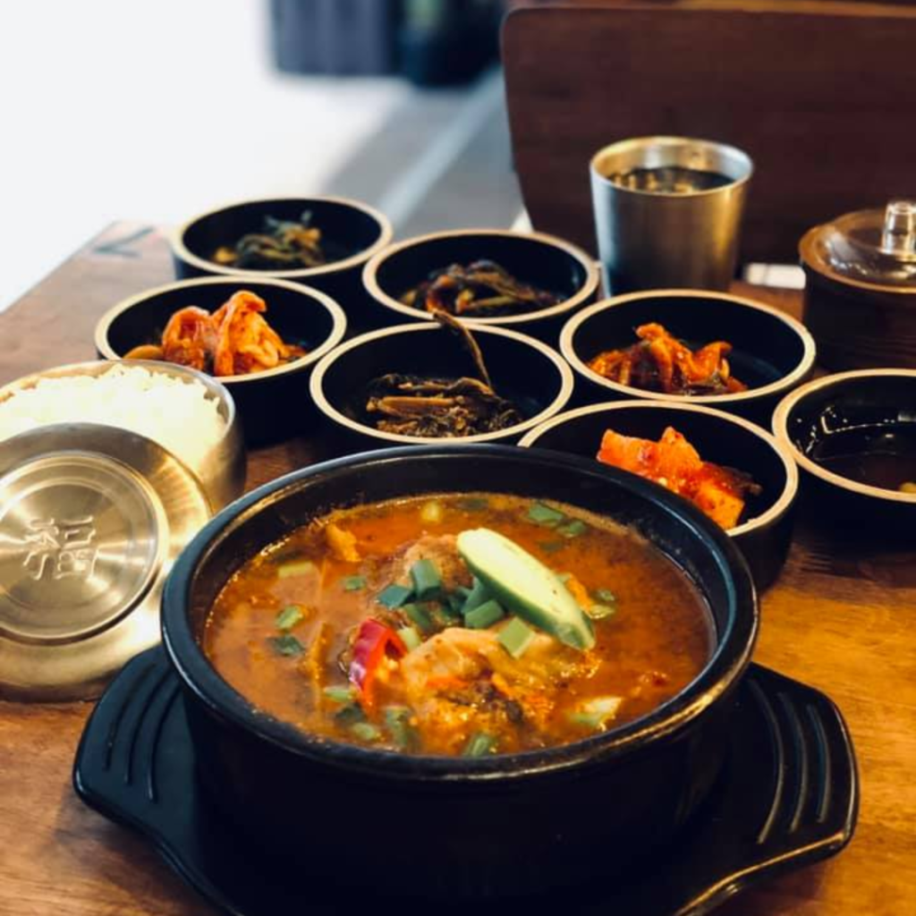 Korean Gastronomy Unveiled: A Guide to Korean Culinary Delights | Reviewbah