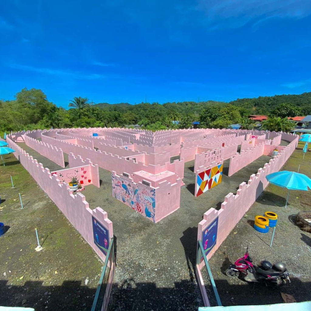 The Most Charming Adventure in Sabah: Unveil Romance and Fun at 1 Heart Maze | Reviewbah