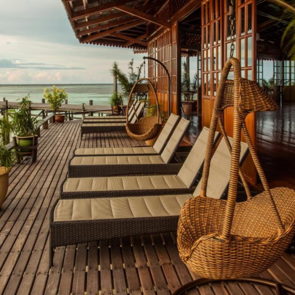 Your Ultimate Diving Getaway: Discover the Paradise of Lankayan Island Dive Resort | Reviewbah