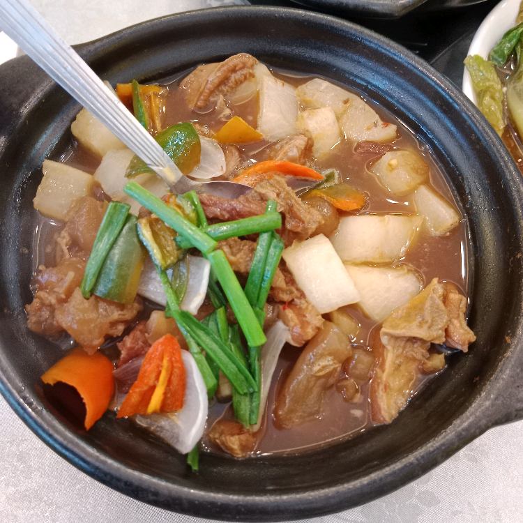 Photo of 鸿运黄焖鸡米饭 Hong Yun Restaurant - Kota Kinabalu, Sabah, Malaysia